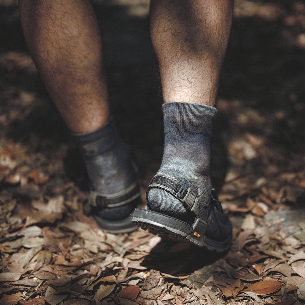 OUTSIDE FIELD SOCKS