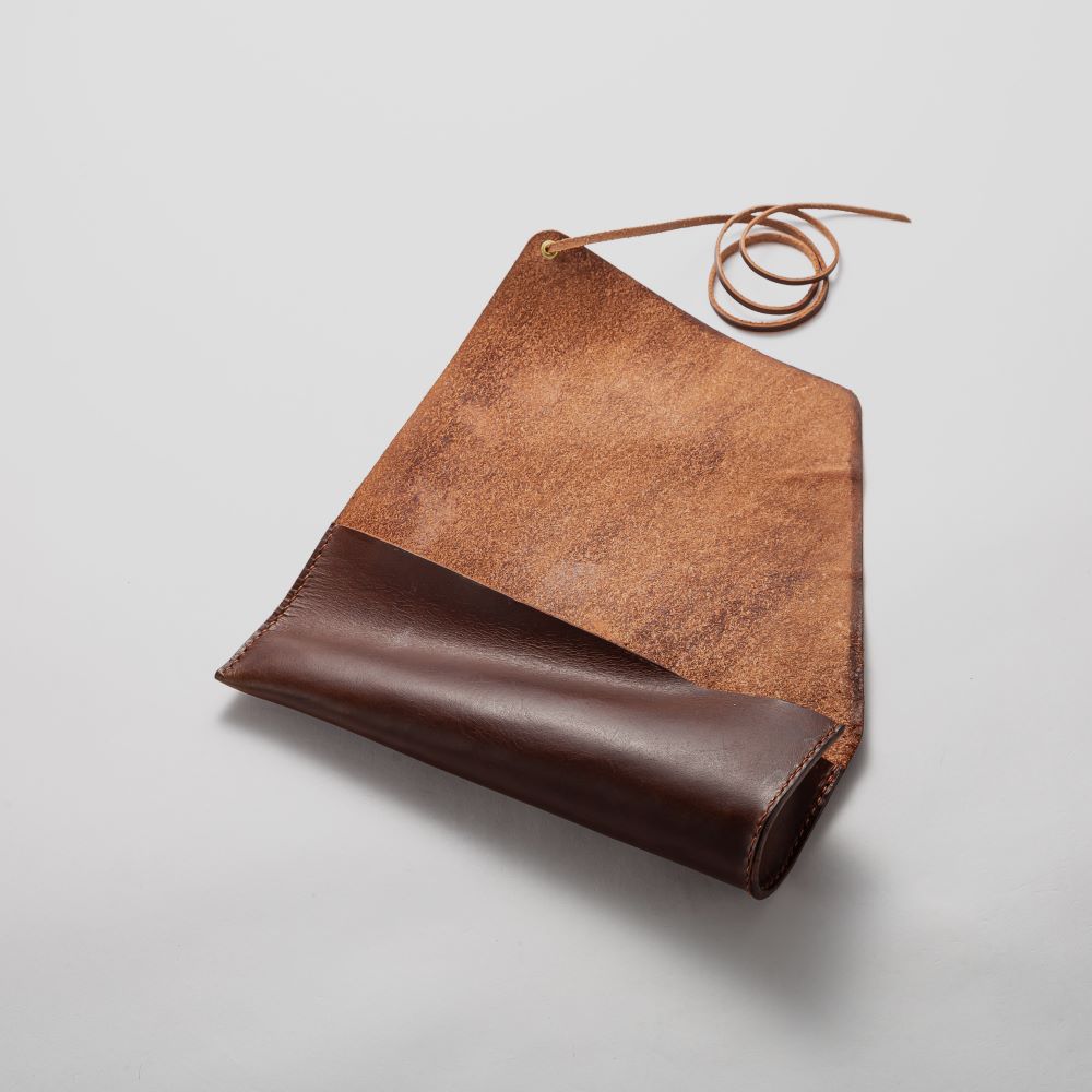 LEATHER ROLL CASE