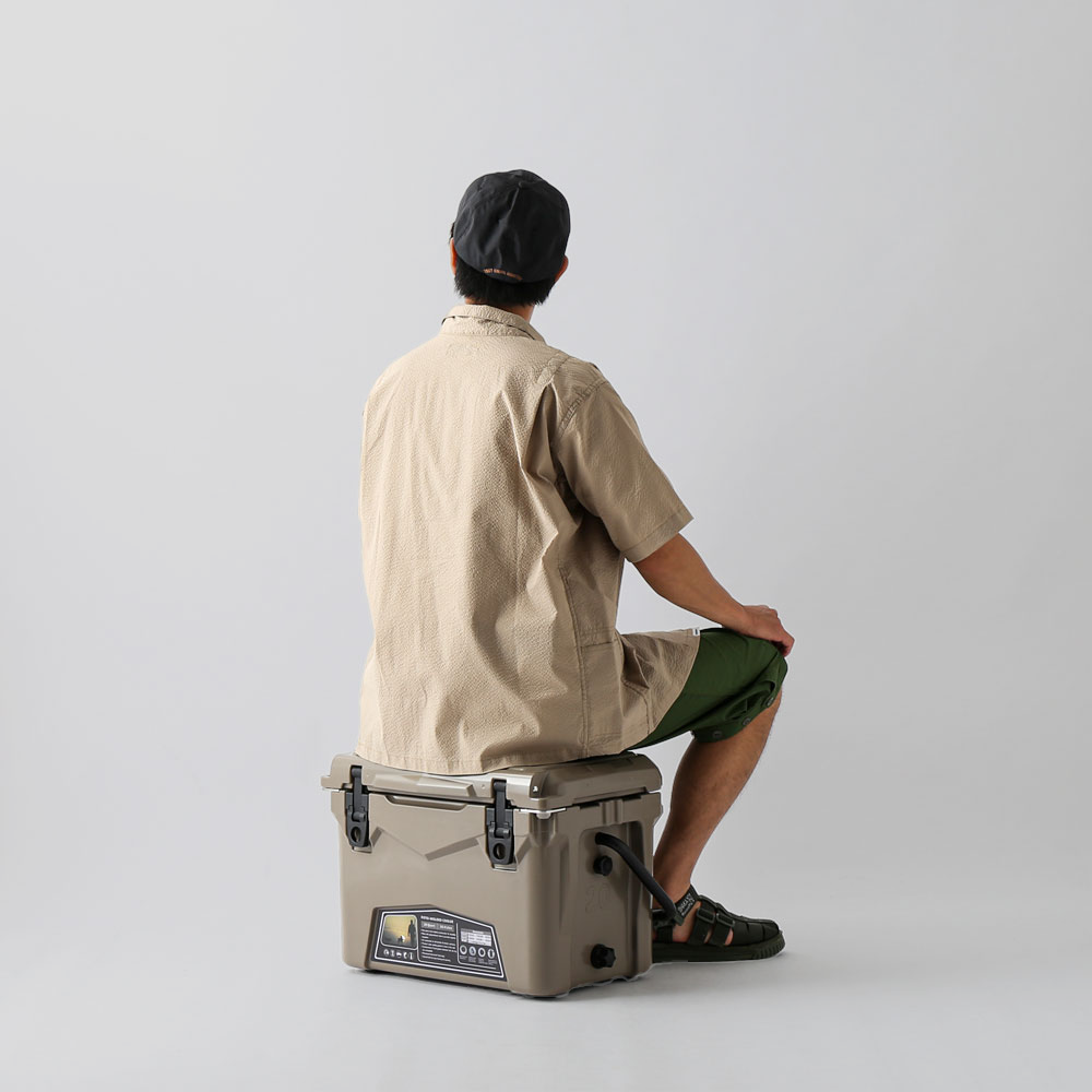 ICELAND クーラーボックス 20QT