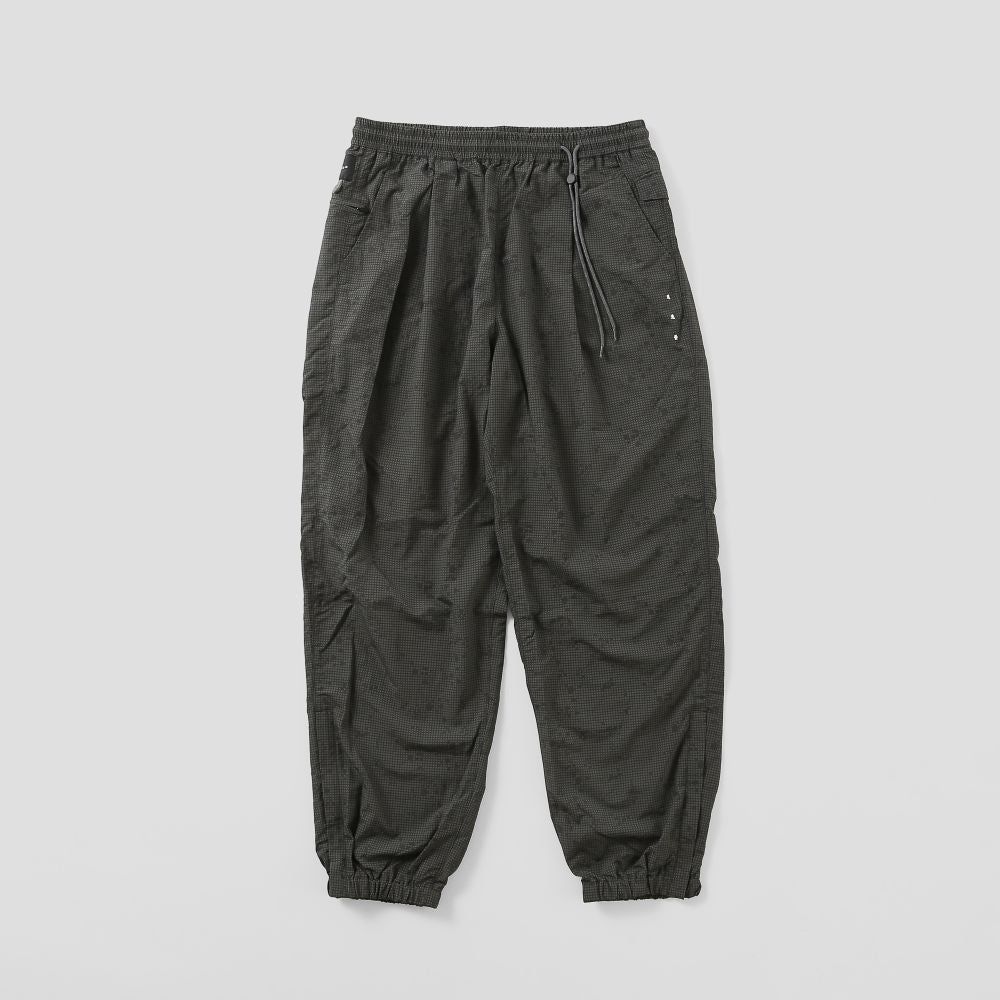 NIGHT CAMO HARVEST TRAINER