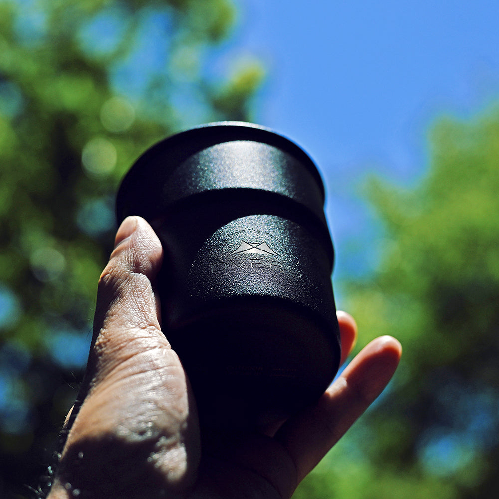 stacking mugs