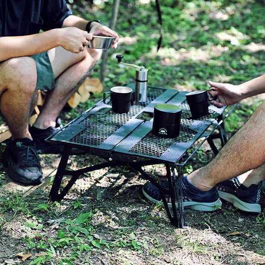 The One Hand Cafe Table Long