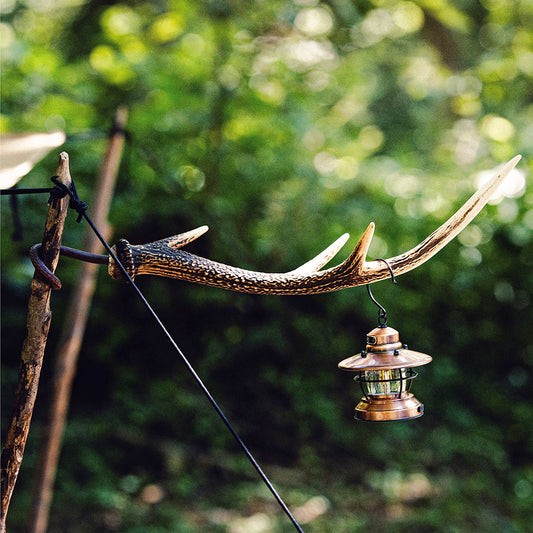 Kazuno lantern hanger